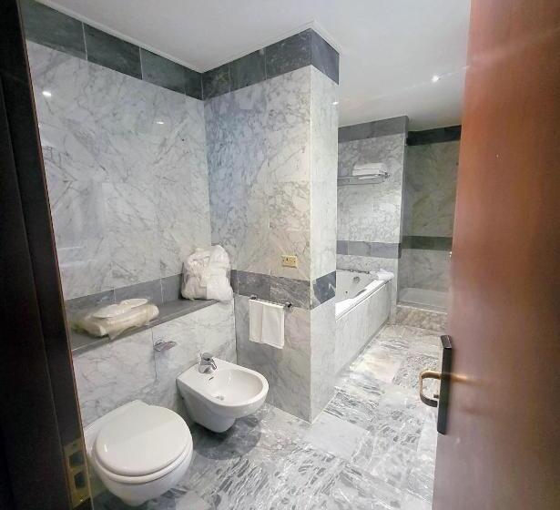 سوییت جونیور, Tower Genova Airport   Hotel & Conference Center
