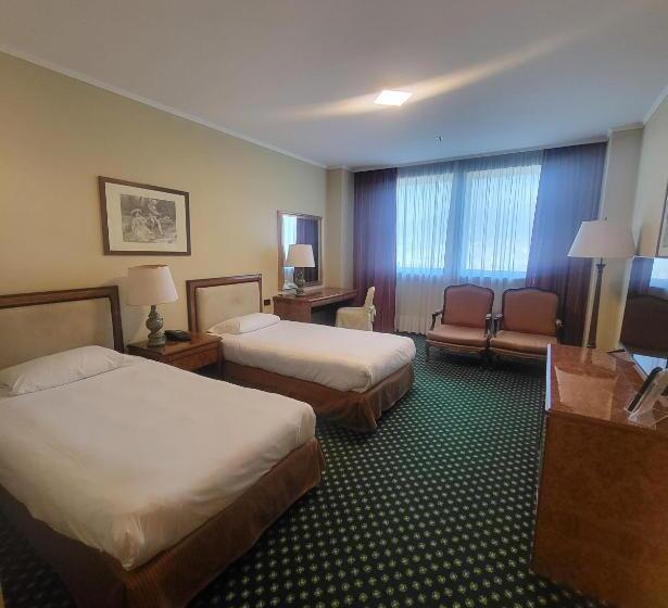 اتاق سوپریور سه تخته, Tower Genova Airport   Hotel & Conference Center