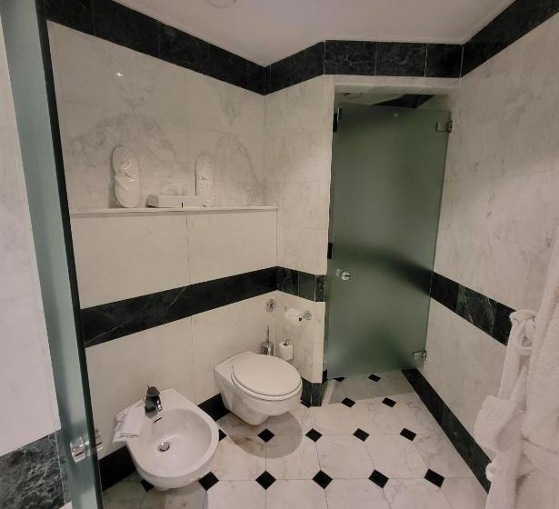 سوییت لوکس, Tower Genova Airport   Hotel & Conference Center