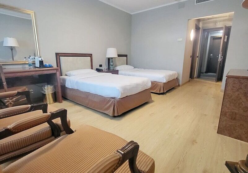 اتاق لوکس, Tower Genova Airport   Hotel & Conference Center