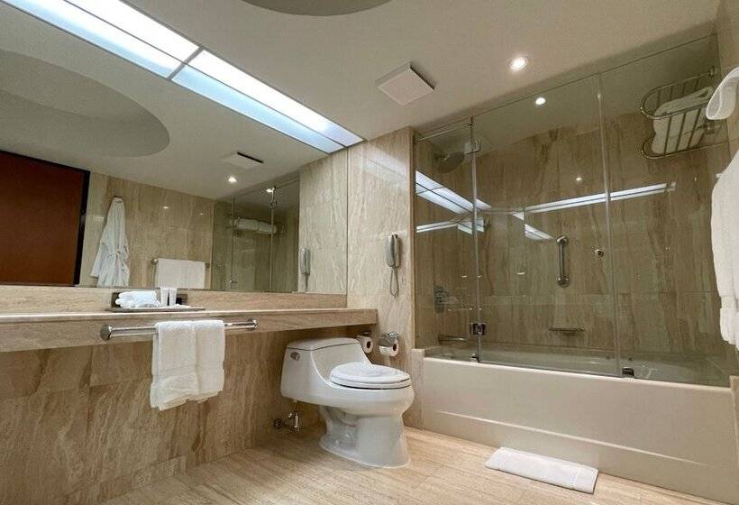 اتاق پرمیوم, Swissotel Lima