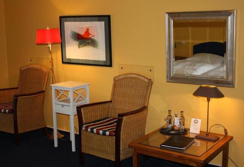 اتاق استاندارد سه نفره, Np Hotel Schweriner Hof