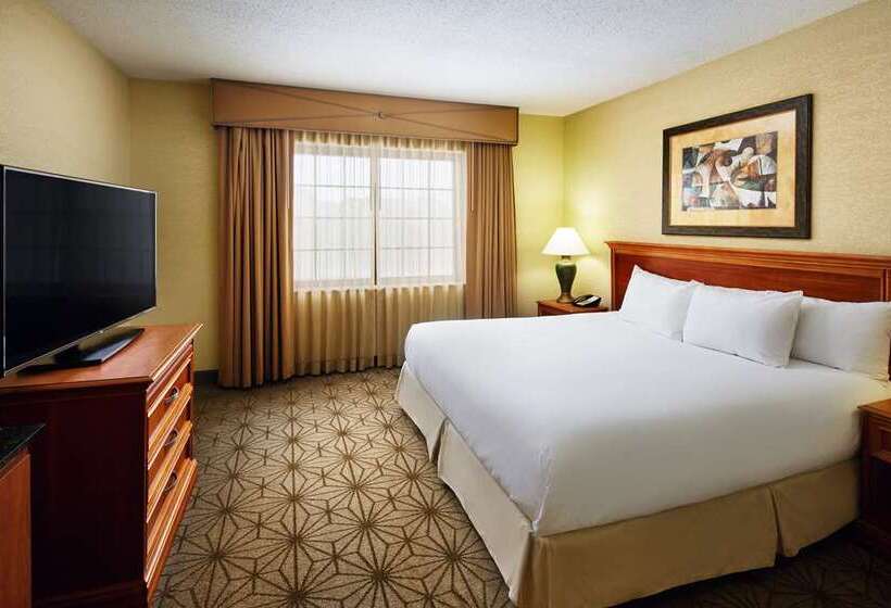 سوییت, Embassy Suites Hotel Charlotte