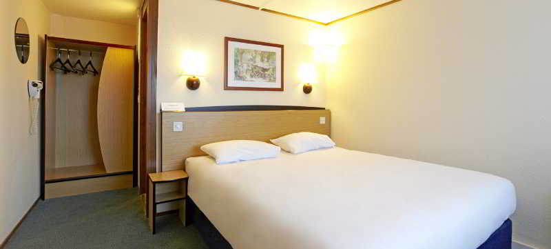 Номер Стандарт, Campanile Hotel Wakefield