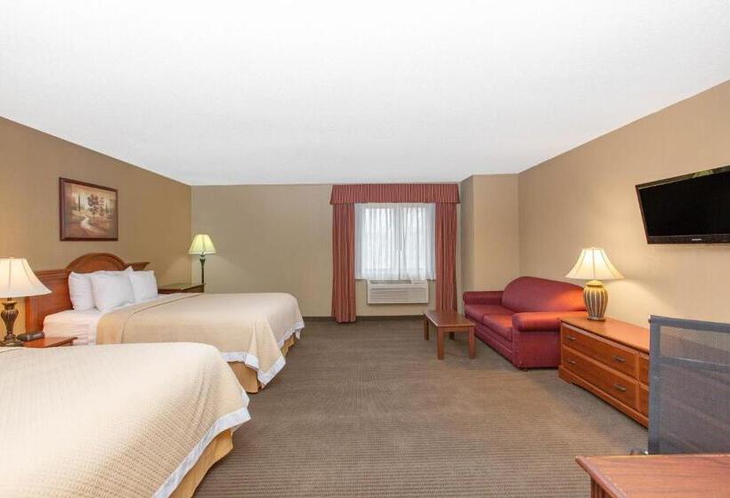 スイート, Days Inn By Wyndham Salina I70
