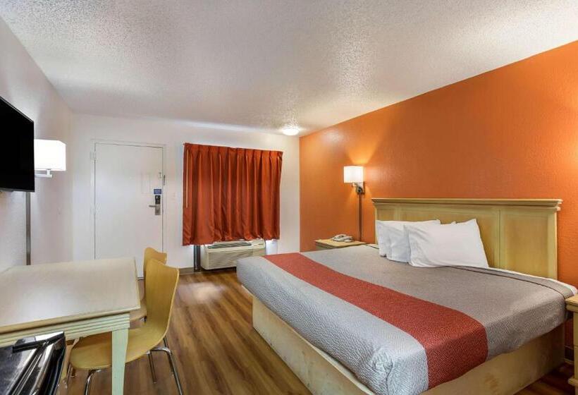 חדר סטנדרט מותאם לאדם עם מוגבלויות, Motel 6 Macclenny, Fl