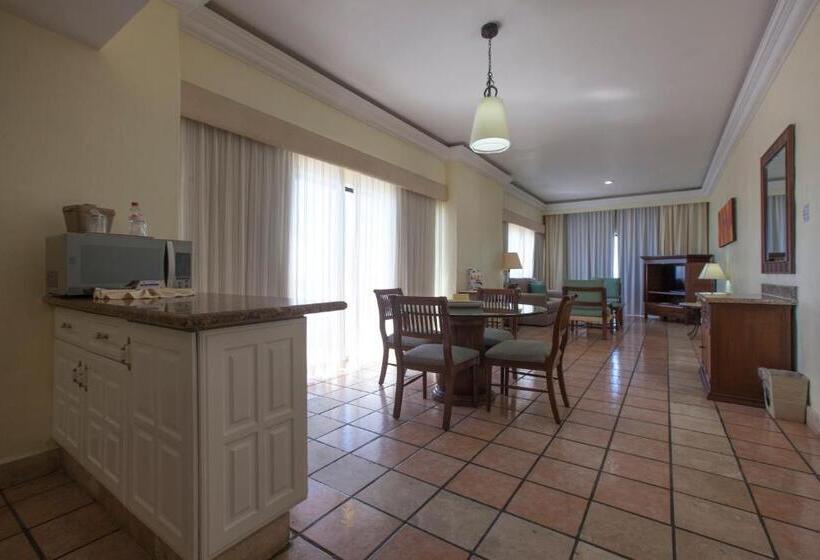 オーシャンビューデラックススイート, Royal Villas Resort