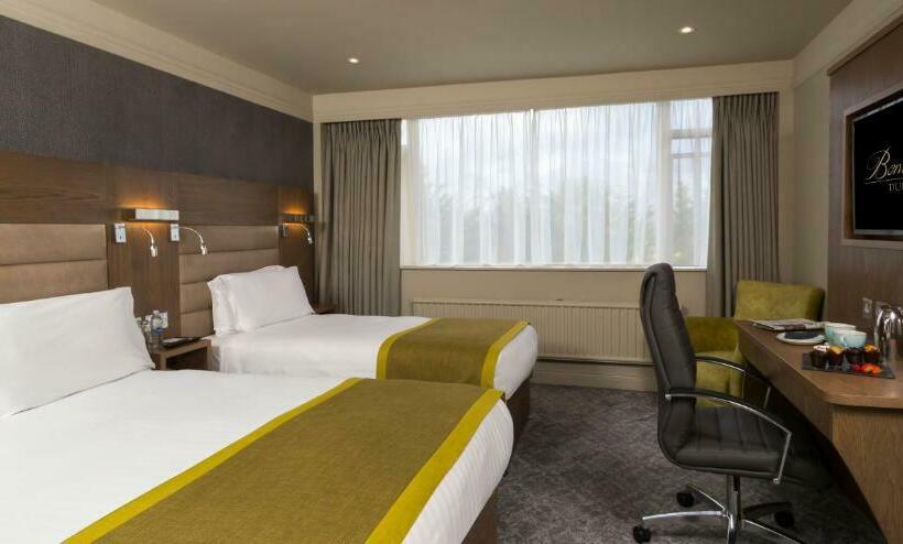 اتاق استاندارد سه نفره, Bonnington Hotel & Leisure Centre