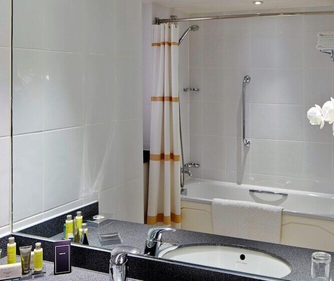 Номер Superior, Delta Hotels By Marriott Newcastle Gateshead