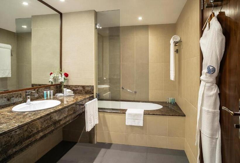 标准工作室带阳台, Jumeira Rotana – Dubai