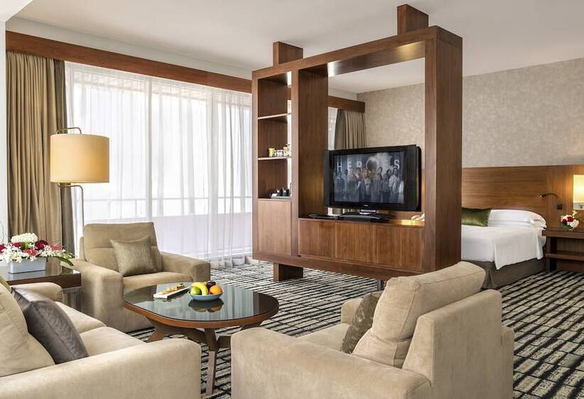 标准工作室带阳台, Jumeira Rotana – Dubai