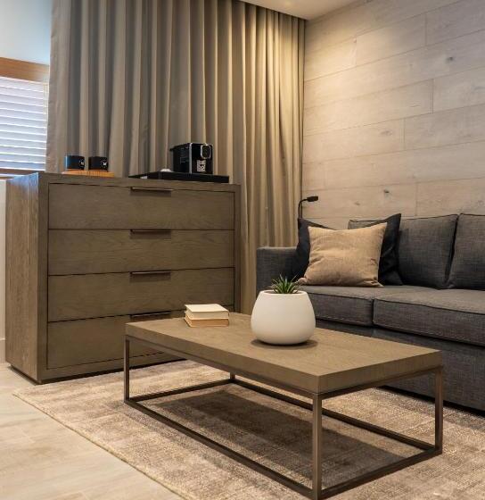带大床的套房, Nassau Suite South Beach, An All Suite