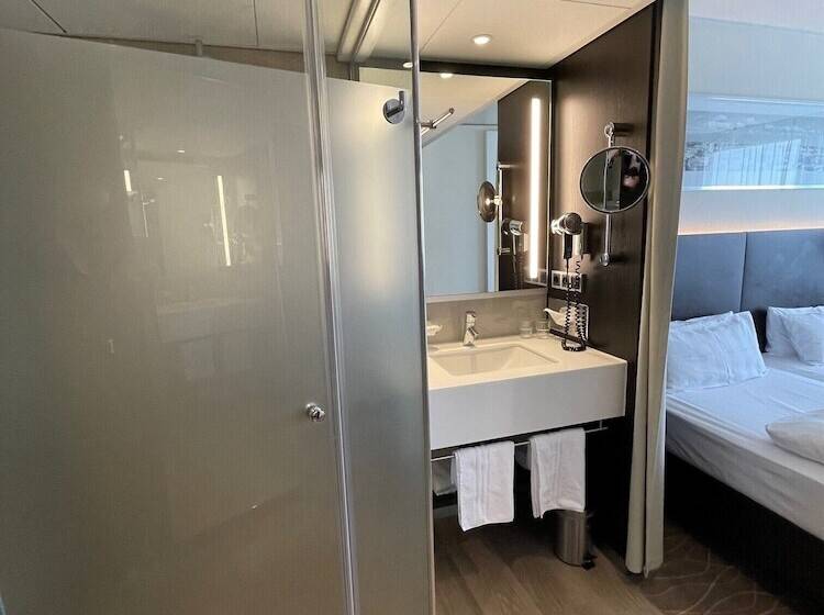 اتاق استاندارد, Park Inn By Radisson Berlin Alexanderplatz