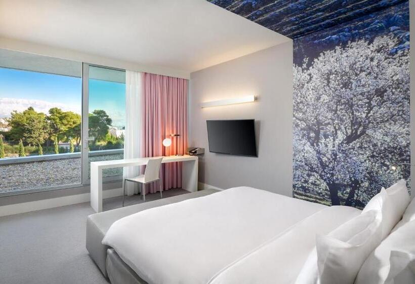 Номер Superior Вид на Город, Radisson Blu Resort & Spa