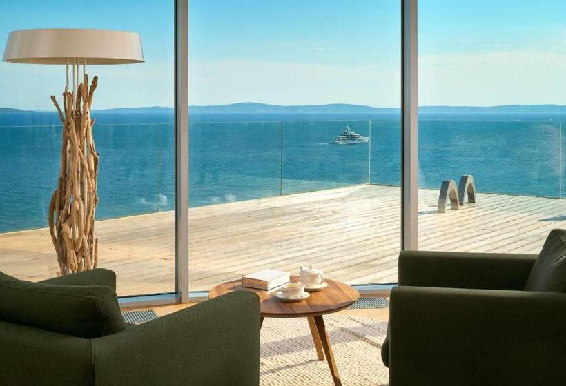 Пентхаус Люкс, Radisson Blu Resort & Spa