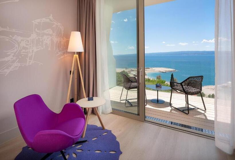 Habitación Premium Vista al Mar., Radisson Blu Resort & Spa