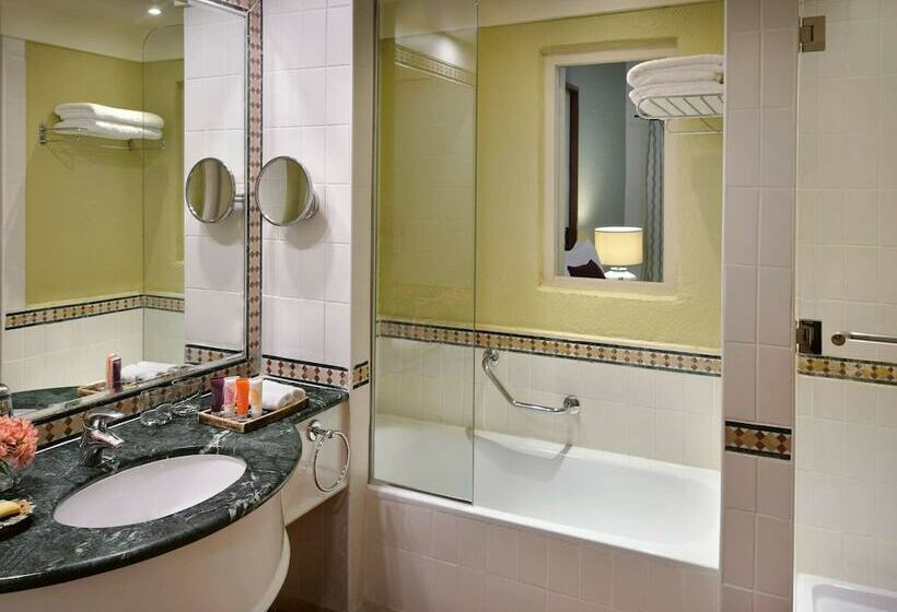 اتاق لوکس, Mövenpick Resort & Spa Dead Sea
