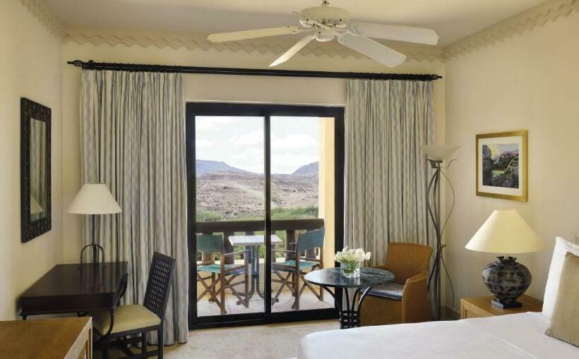 اتاق کلاسیک, Mövenpick Resort & Spa Dead Sea