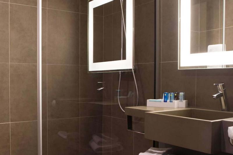 اتاق سوپریور خانوادگی, Novotel Paris Charles De Gaulle Airport