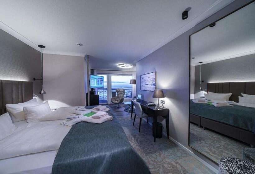 Номер Стандарт Вид на Море с Балконом, Strandhotel Duhnen