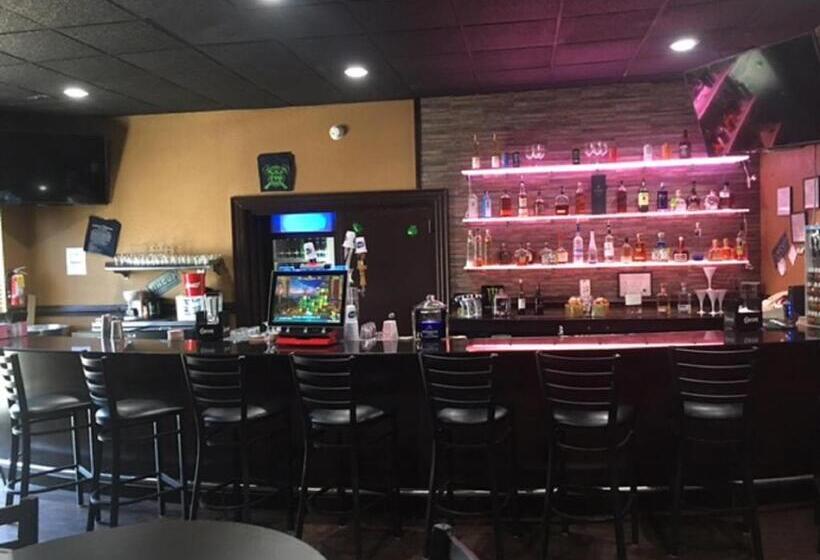 Стандартный Номер Кровать Кинг, Quality Inn Forsyth Near Ga Public Safety Training Center