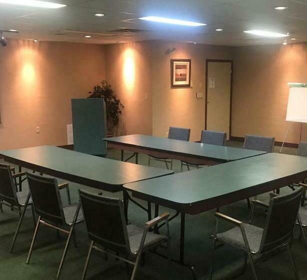 اتاق لوکس یک تخته, Airport Inn