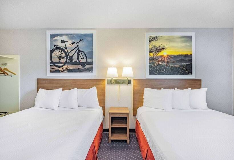 Люкс, Days Inn By Wyndham Monticello