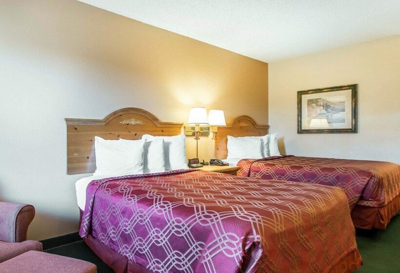 Номер Стандарт 2 Двуспальные Кровати, Econo Lodge Springfield I44