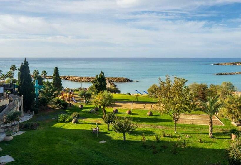 Номер Superior Вид на Море, Coral Beach Hotel & Resort Cyprus