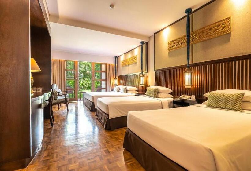 اتاق خانوادگی با چشم‌انداز باغ, Bintang Bali Resort