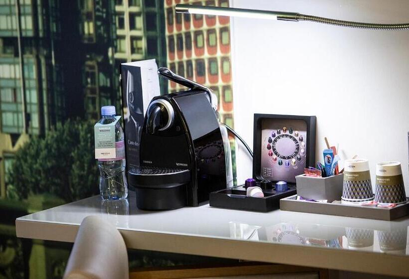 سوئیت با تخت بزرگ, Mercure Paris Vaugirard Porte De Versailles