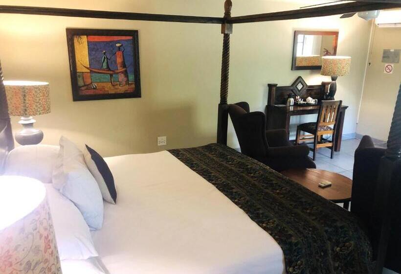 Номер Executive, Shangri La Country Hotel & Spa