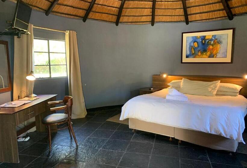 Номер Deluxe, Shangri La Country Hotel & Spa