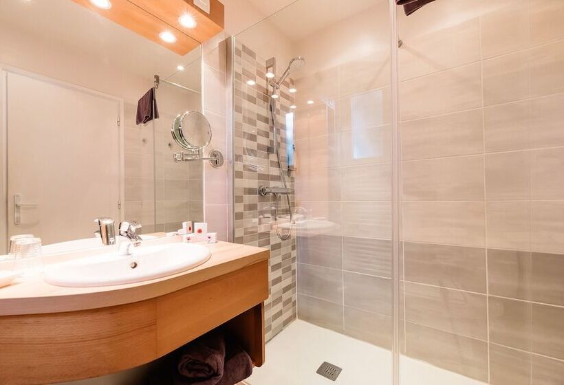 Классический Номер, Hôtel Laminak, The Originals Relais
