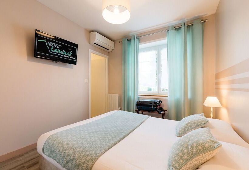 غرفة قياسية, Hôtel Laminak, The Originals Relais