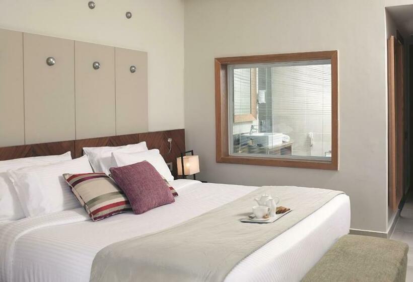 اتاق استاندارد اینتریور, Coral Sea Imperial Coral Sea Sensatori