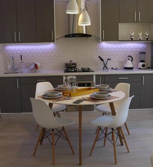 اتاق استاندارد چهار تخته, Tierrasur