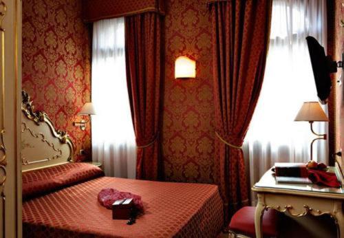 اتاق استاندارد یک نفره, Torino