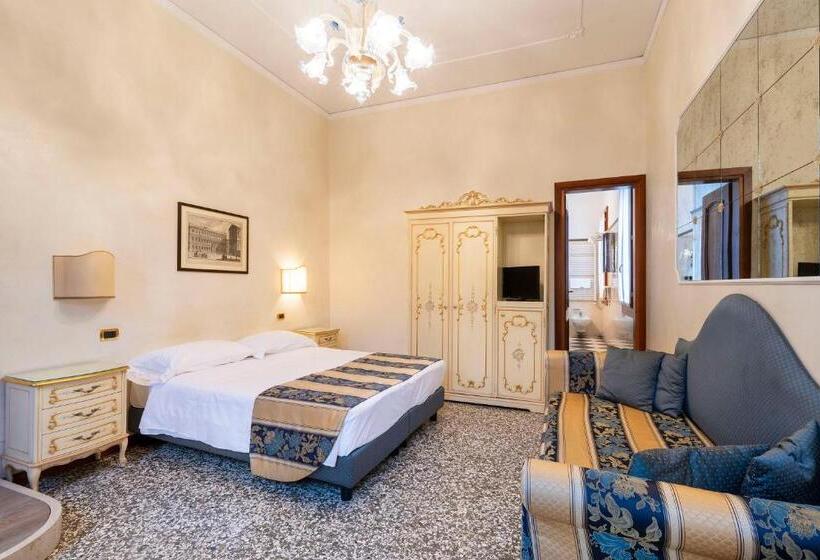 اتاق استاندارد سه نفره, Torino