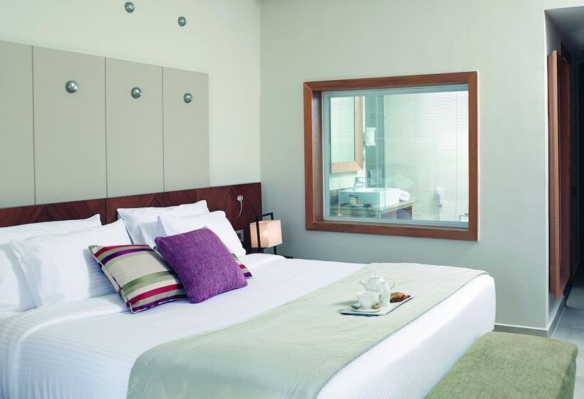 Standard Room, Coral Sea Imperial Coral Sea Sensatori