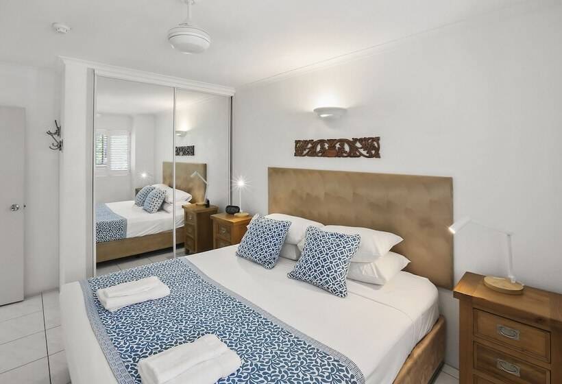 침실 1개 바다 전망 아파트, Agincourt Beachfront Apartments
