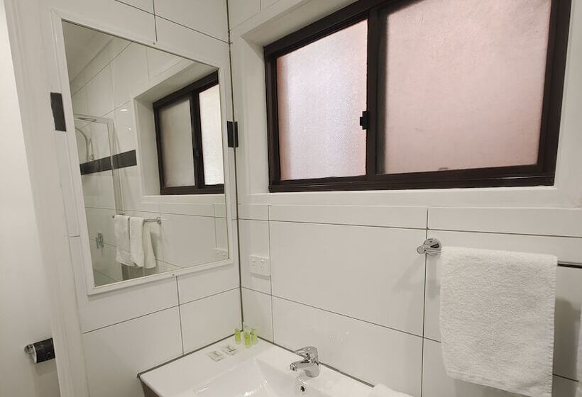 اتاق استاندارد, Coachman Motel And Holiday Units