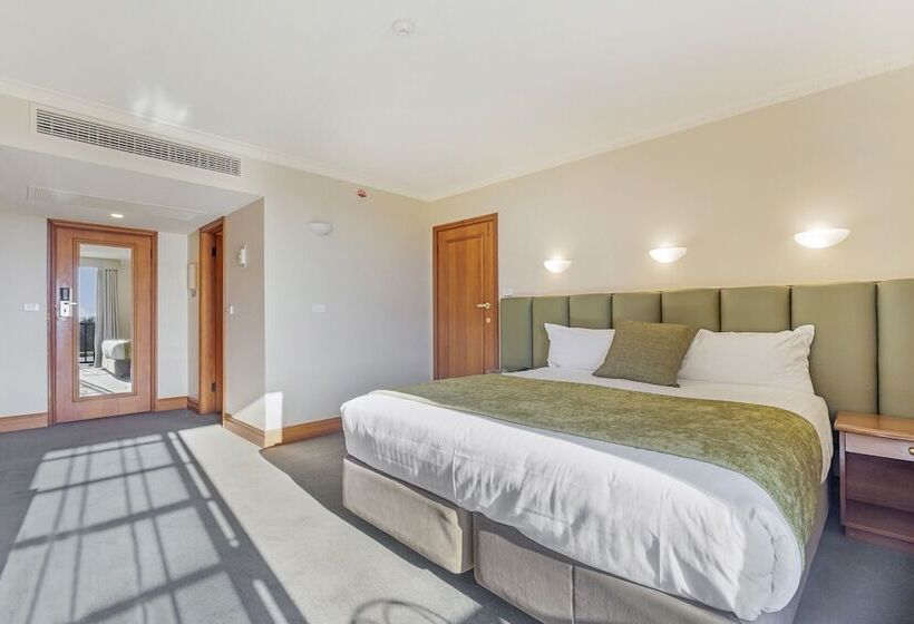 이그제큐티브 룸, Country Club Tasmania