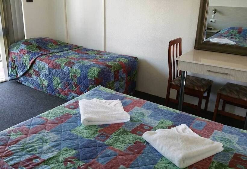 Quarto Basic, Le George Motel