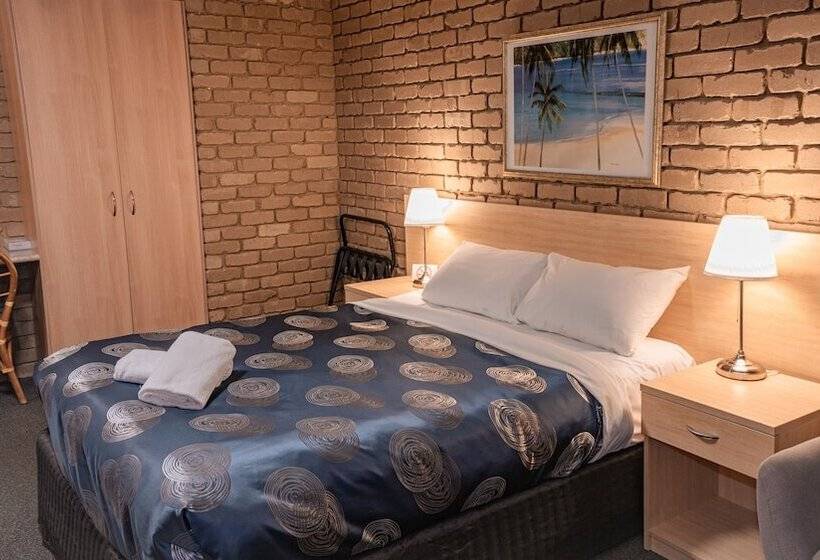 اتاق استاندارد با تخت دو نفره بزرگ, Tropicana Motor Inn