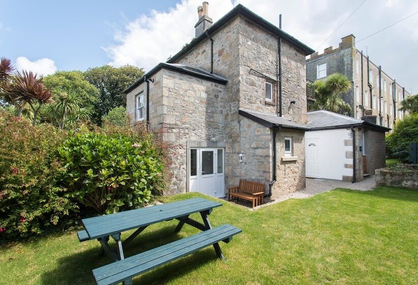 2 Bedroom Apartment Side Sea View, Tregenna Castle Resort