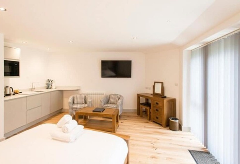 2 Bedroom Apartment Side Sea View, Tregenna Castle Resort