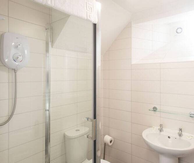 2 Bedroom Apartment Garden View, Tregenna Castle Resort