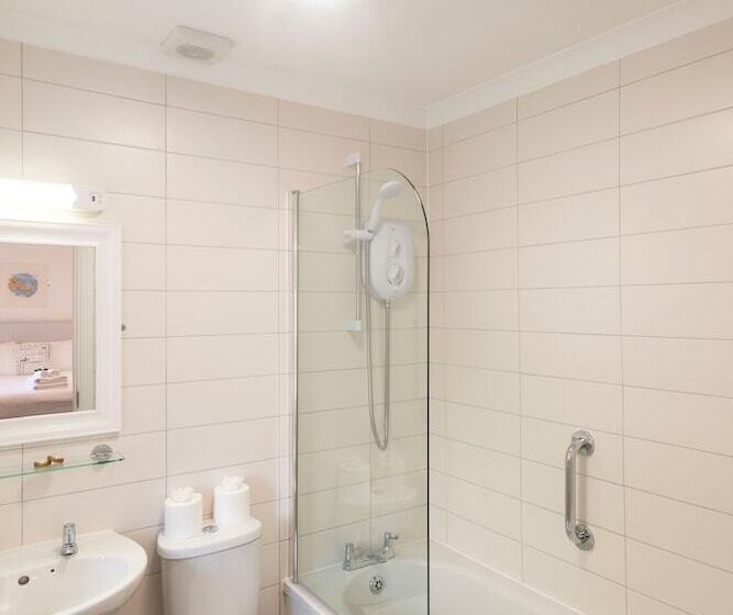 2 Bedroom Apartment Garden View, Tregenna Castle Resort