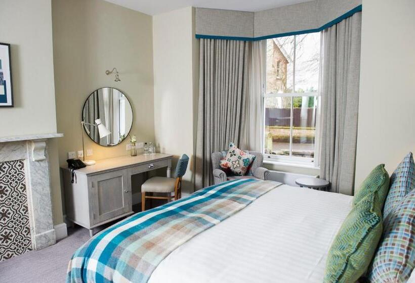 주니어 스위트, Crown Hotel Wetheral